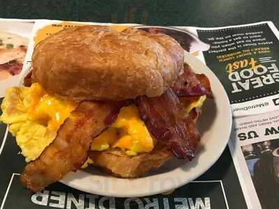 Metro Diner