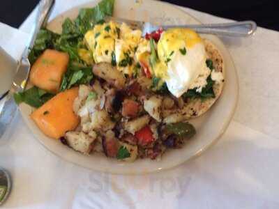 Emelia's Mediterranean Kitchen