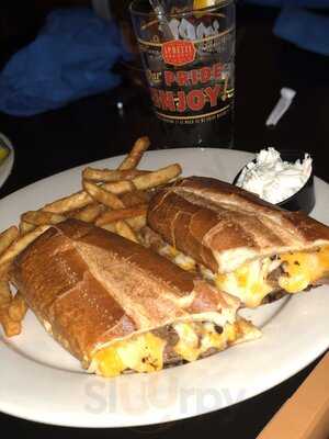 B.r.y.a.c. Restaurant & Raw Bar