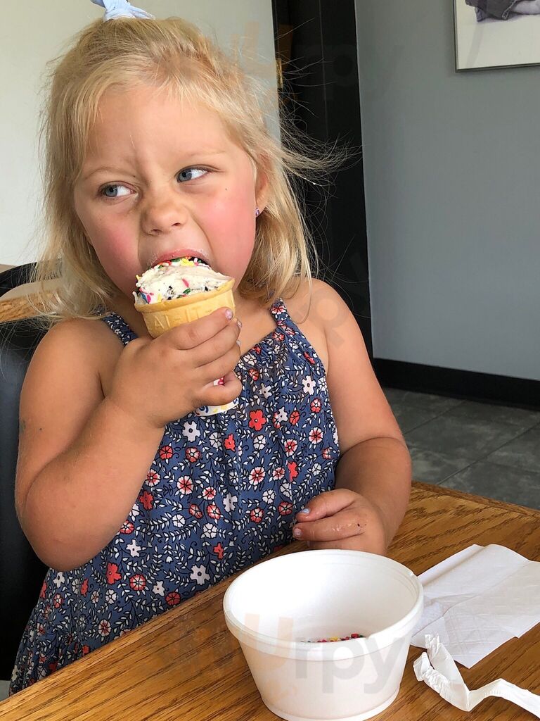 G's Frozen Custard & Yogurt