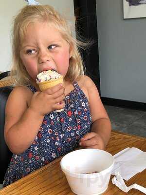 G's Frozen Custard & Yogurt