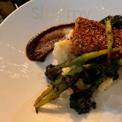 Feast Market & Cellar