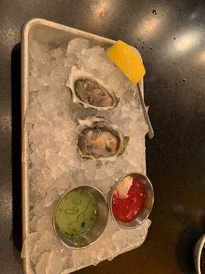 Emc Seafood & Raw Bar
