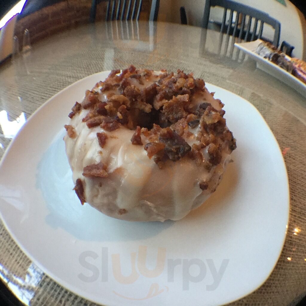 Downtown Deli & Donuts