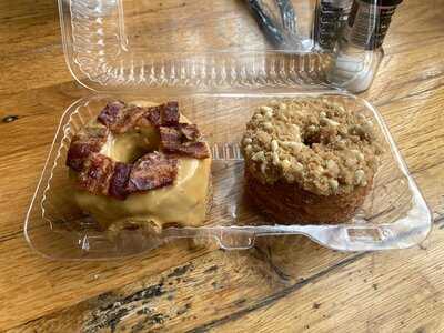 Five Daughters Bakery