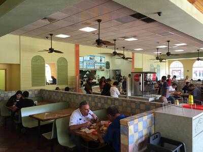 Pollo Tropical