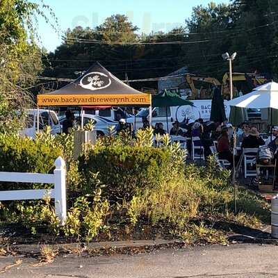 Backyard Brewery & Kitchen