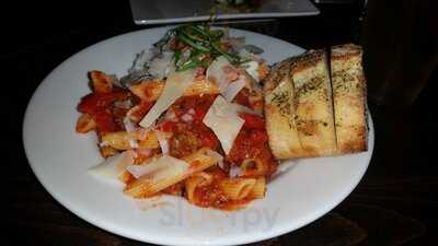 Reds Wine Bar & Craft Beers