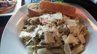 Reds Wine Bar & Craft Beers