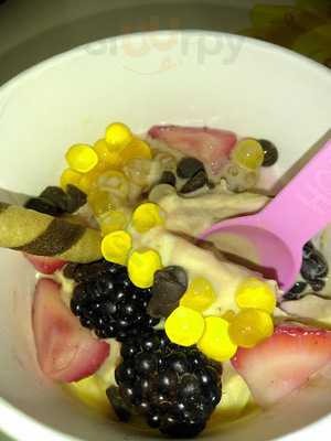 Yogurtland