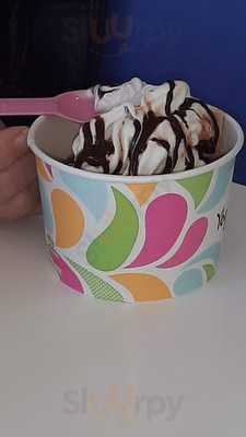 Yogurtland