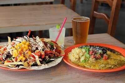 Dos Coyotes Border Cafe