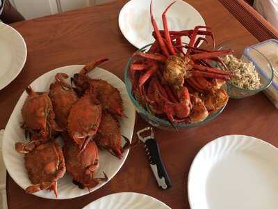 Graham & Rollins Hampton Seafood Market & Restaurant