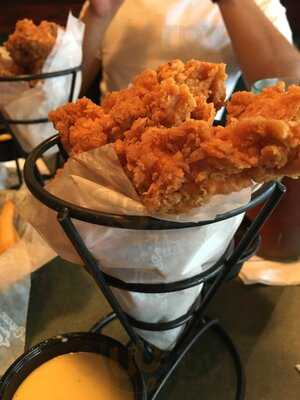 The Greene Turtle Sports Bar & Grille