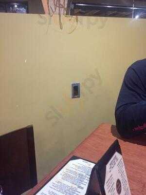 Jp's Taproom & Grill