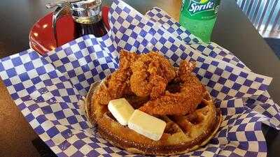 Big Shakes Hot Chicken & Fish