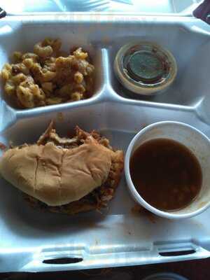 Lil Benny's Smokehouse