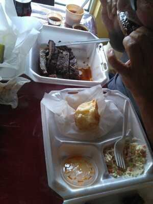 Lil Benny's Smokehouse