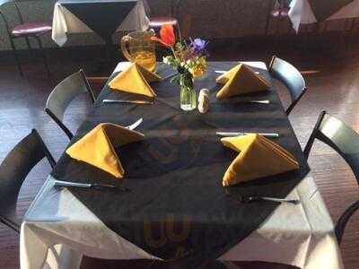 Fresco Restaurant & Cocktails