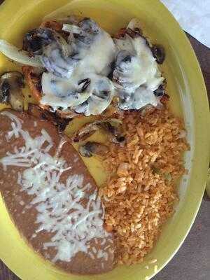 Los Cabos Cantina & Grill