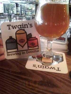 Twains Billiards & Tap