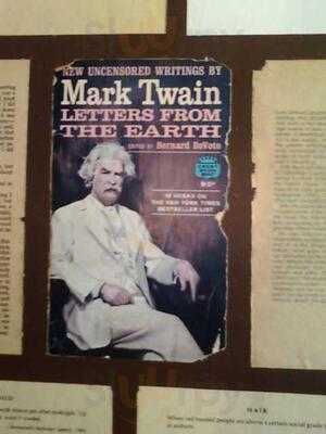 Twains Billiards & Tap