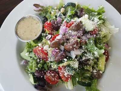 Quinn's Neighbourhood Pub And Eatery