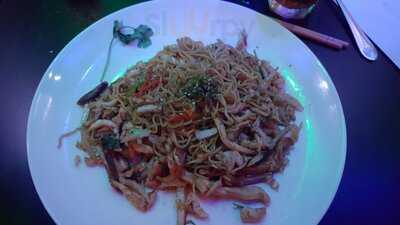 Sakura Japanese Hibachi Grill & Sushi Bar