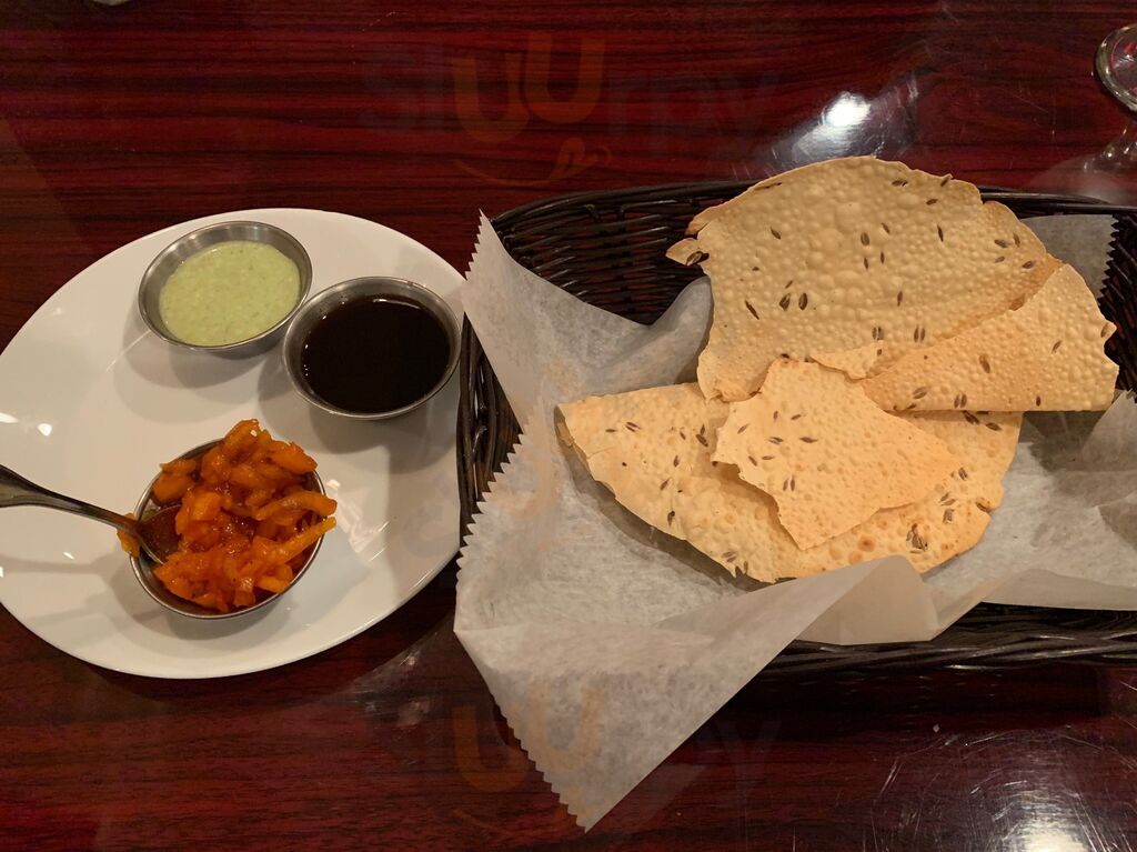 Taj Indian Restaurant & Bar