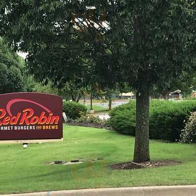 Red Robin Gourmet Burgers