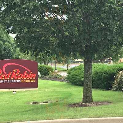 Red Robin Gourmet Burgers