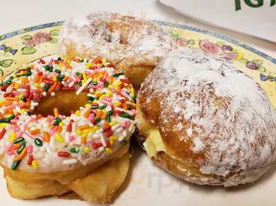 Serena's Breakfast & Donut Shop