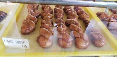 Serena's Breakfast & Donut Shop