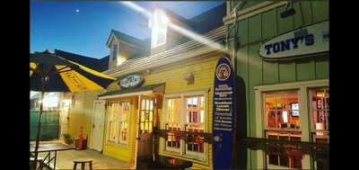 Tony's Sports Bar And Grill
