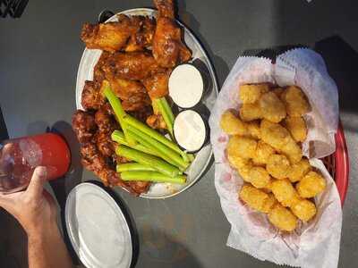 Pluckers Wing Bar
