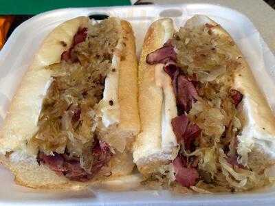 The Twisted Pickle Deli