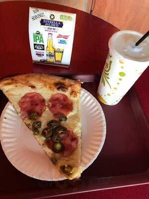 Zeffiro New York Pizzeria