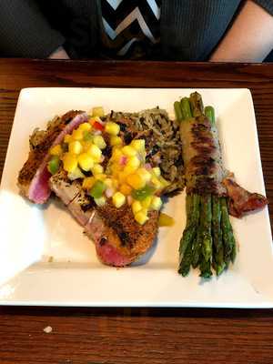 Beefeaters British Grille & Ale House