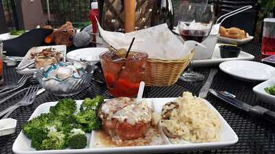 Beefeaters British Grille & Ale House