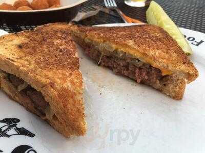 Spats Food & Spirits