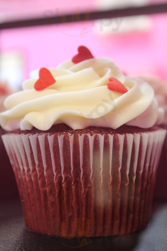 The Sweetest Batch Cupcakery