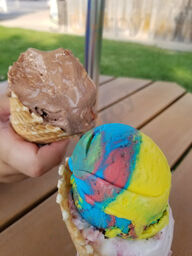 Paradise Island Grill & Ice Cream