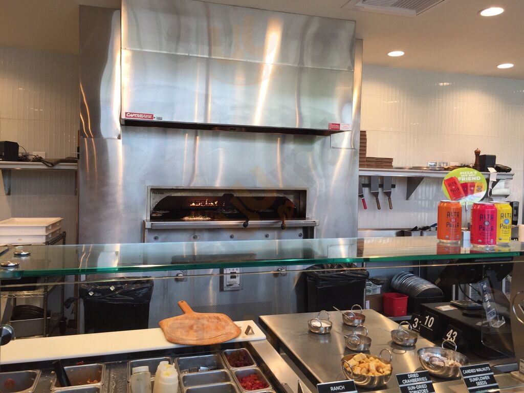 Pieology Pizzeria, Fayetteville, Ar