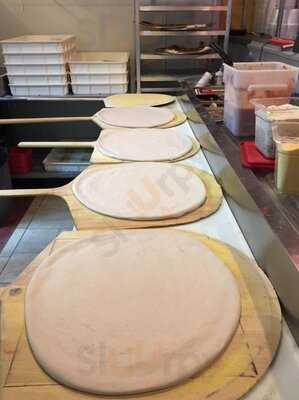 Johnny's New York Style Pizza