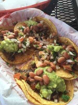 Los Tacos