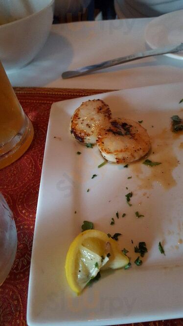 The Madison Avenue Bistro