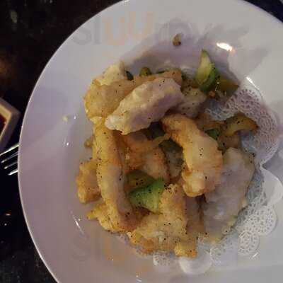 Fujiyama Steakhouse Sushi Bar