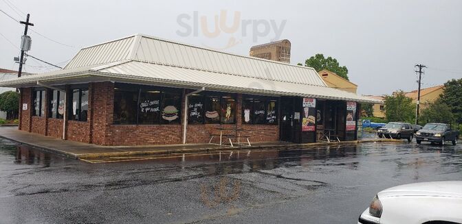 Boots' And Sonny's Drive In