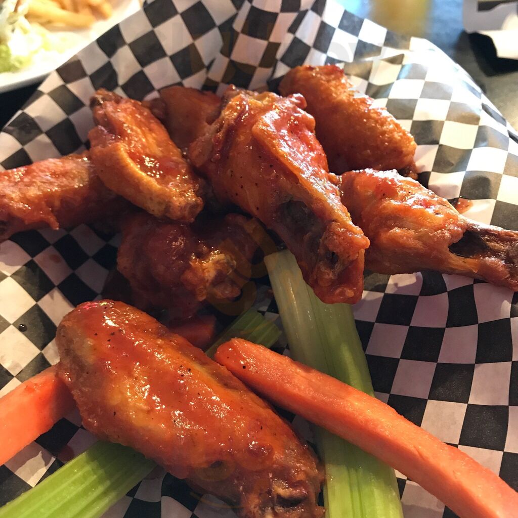 Pch Sports Bar And Grill