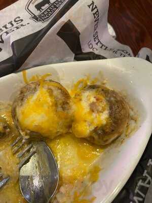 Charlie's Steak, Ribs & Ale